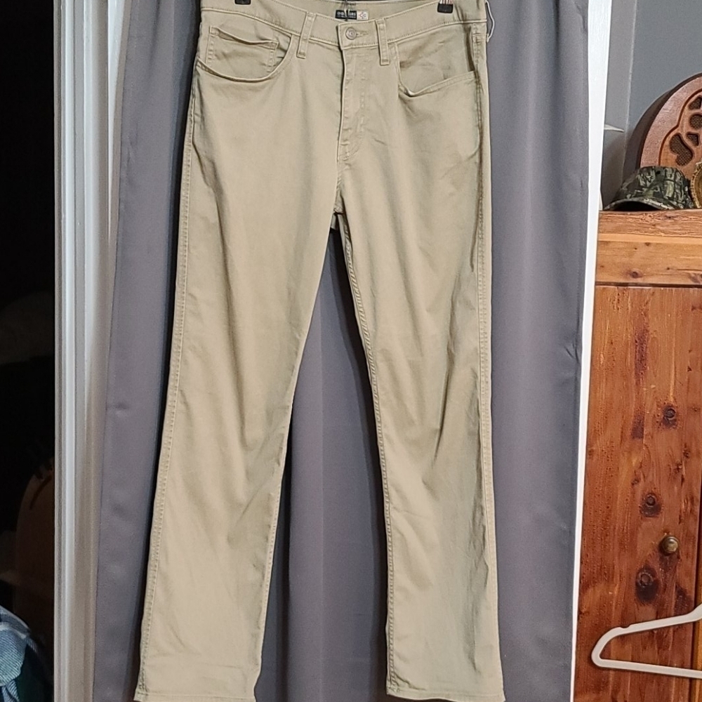 Dockers Men's Khakis Pants Size 34 x 32 GUC